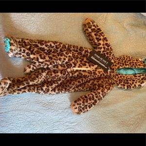 Posh Peanut Halloween outfit. LEOPARD